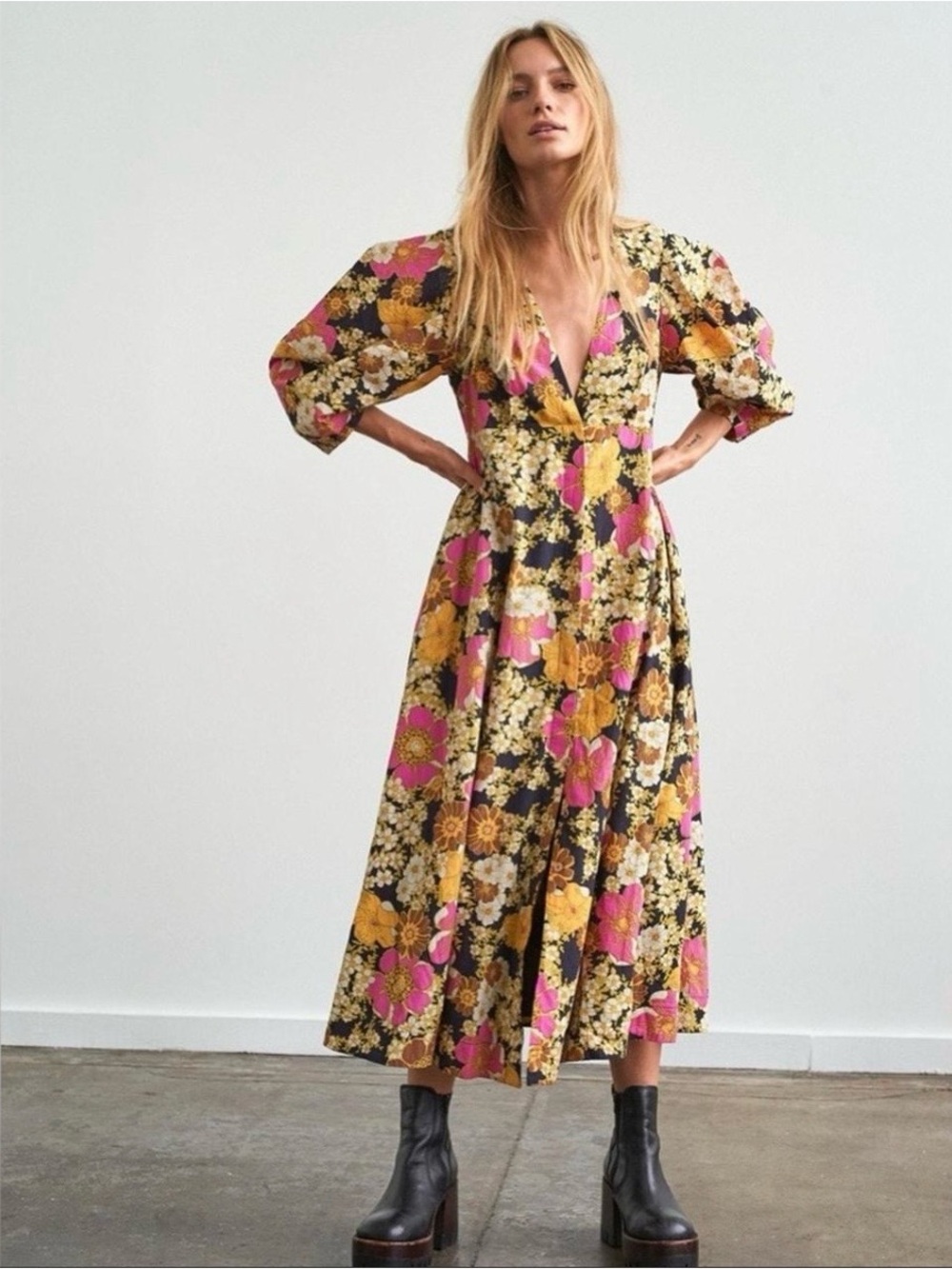 Lydia Free People Floral V-Neck Puff Sleeve Midi Dress